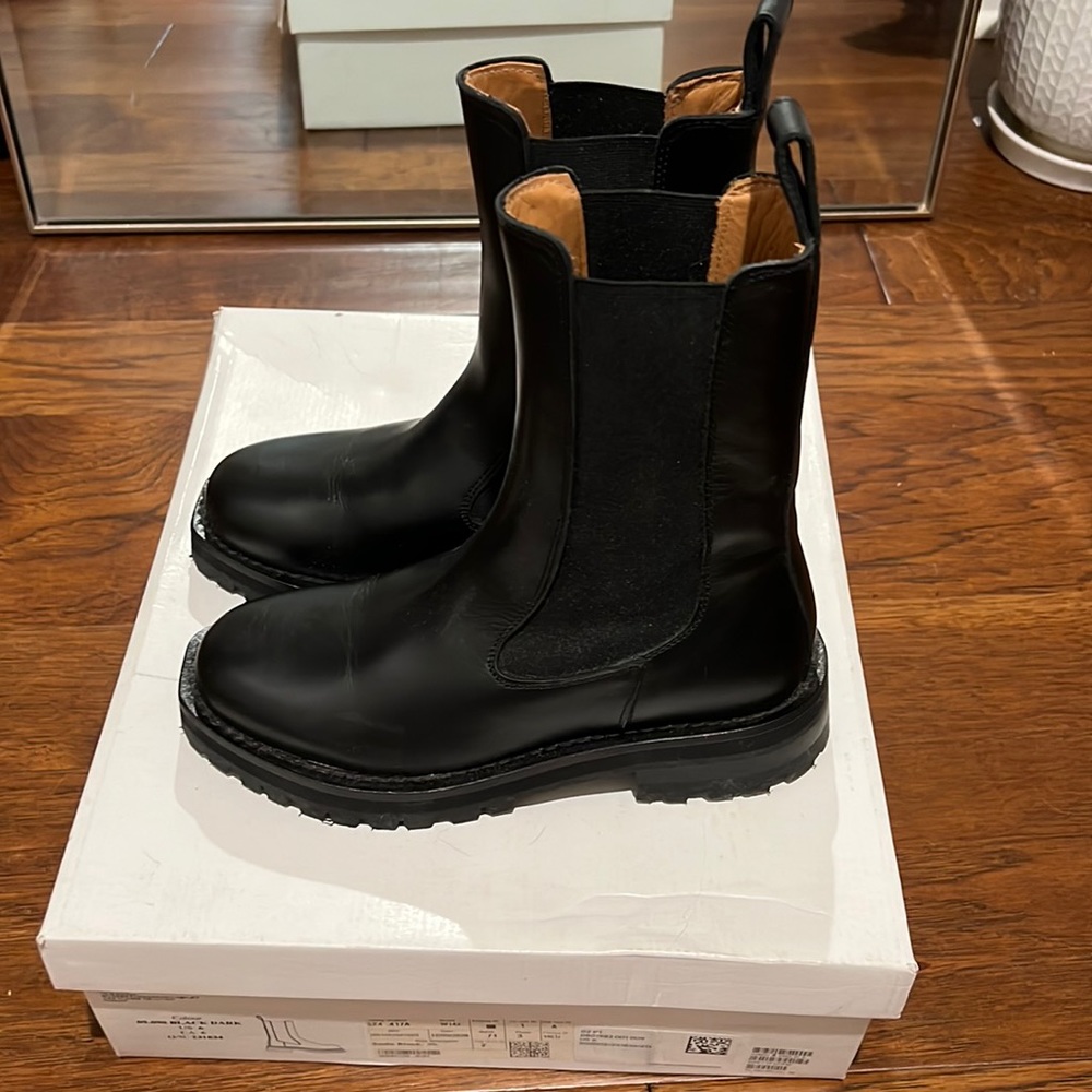 NWT & other stories chunky Chelsea boot